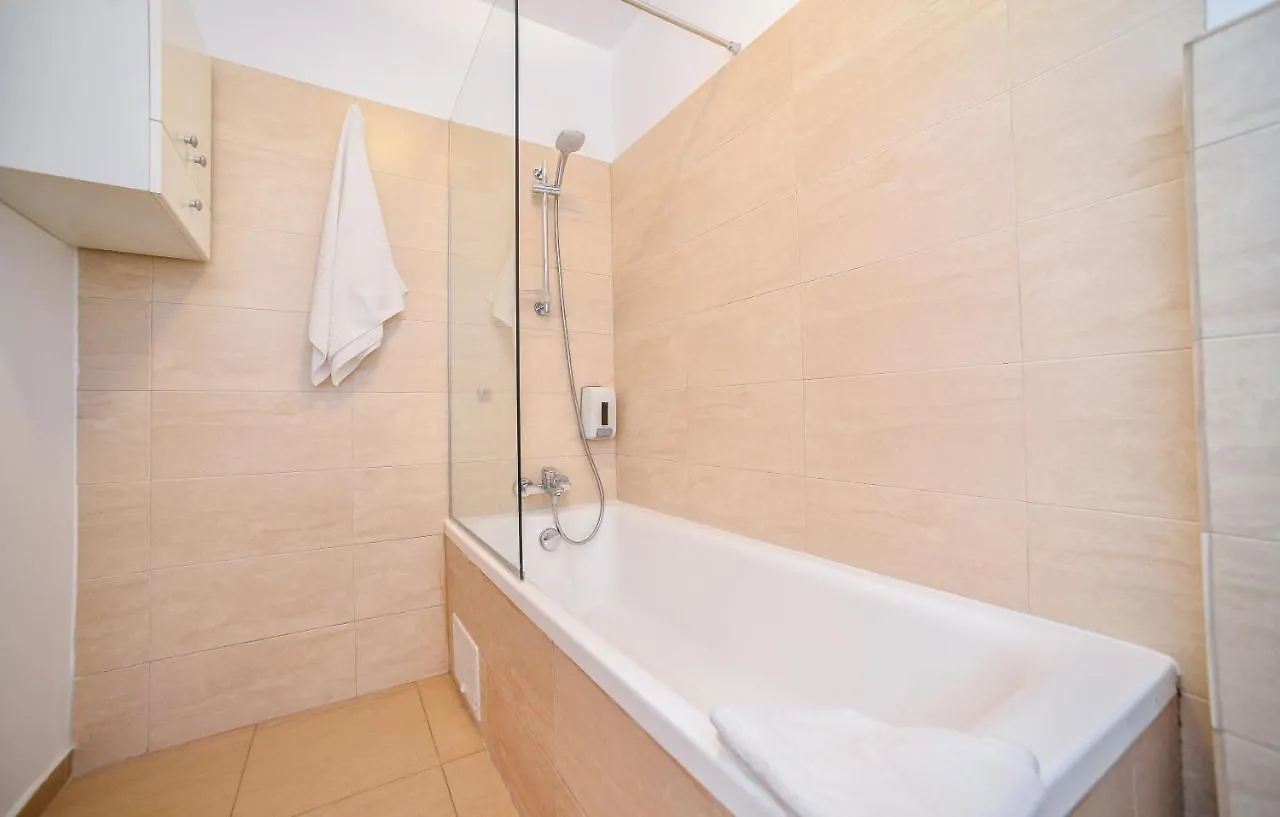 Bucharest Apartment - Cismigiu Gardens Romania